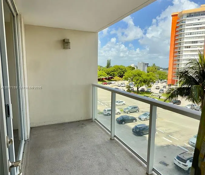 1351 NE Miami Gardens Dr #422E — Photo 17
