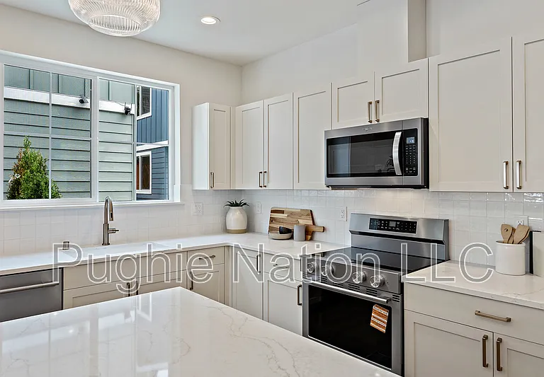 4142B 3rd Ave NW — Photo 8