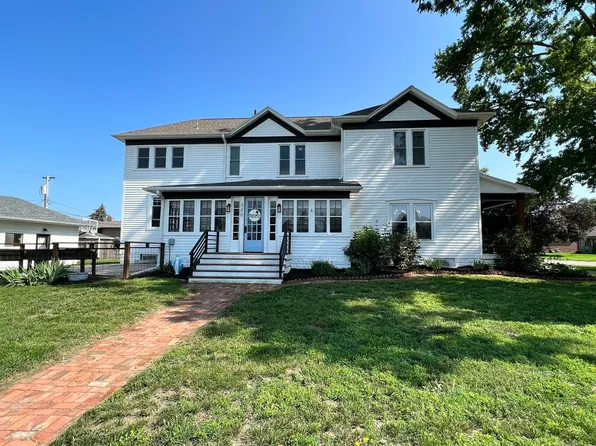 880 C St, David City, NE 68632