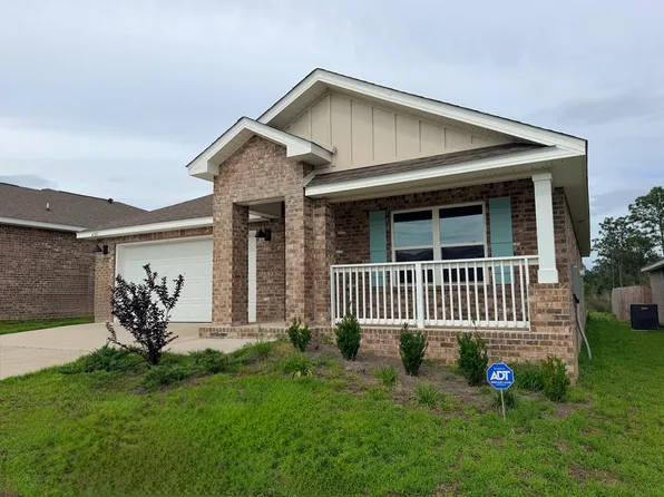 4703 Airmen Dr, Crestview, FL