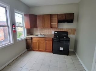 138 4th Ave #2F, Newark, NJ 07104