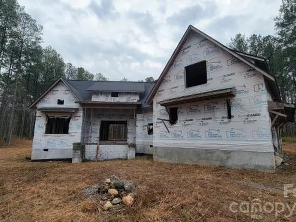 700 Bellegray Rd, Clover, SC 29710