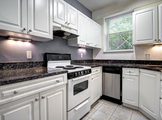 126 Amory St APT B3, Brookline, MA 02446