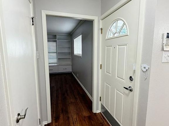 4th image of 11007 Wedgewood Dr