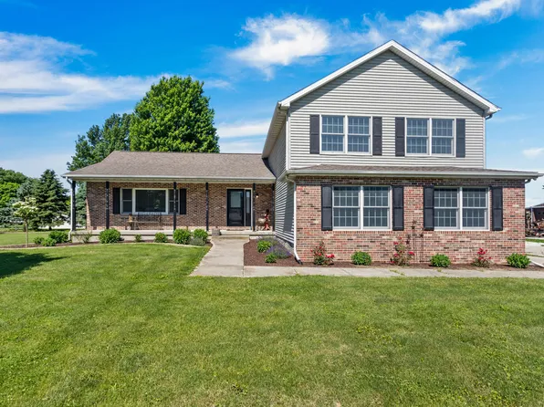 325 N Sherman St, Cisco, IL 61830