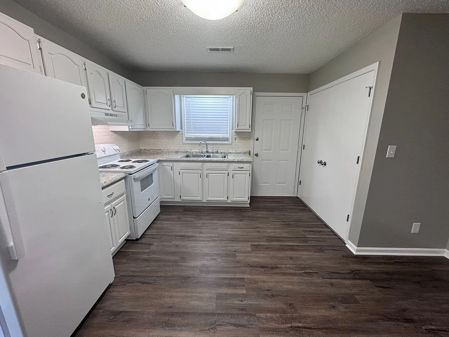 2 bedroom duplex in Paducah — Photo 4