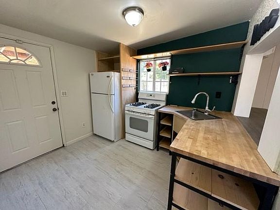 4th image of 7522 Vassar Ave