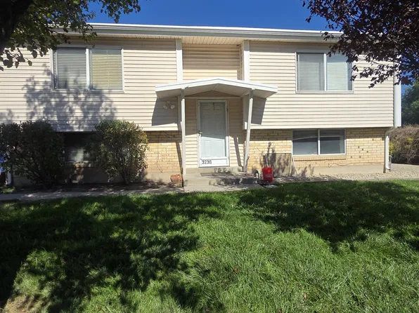 3236 W Meadow Wood Way S, Salt Lake City, UT 84129