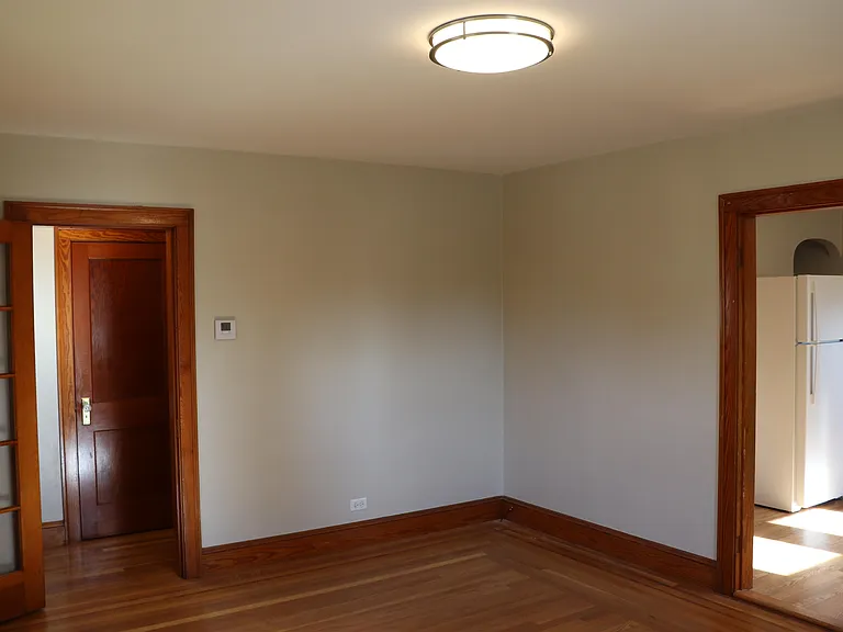 32 1/2 Gilman St — Photo 3