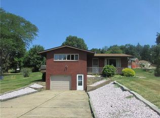11367 McKee Rd, Irwin, PA 15642