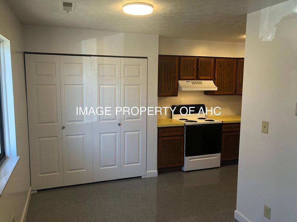 1821 Brewster Creek Rd, Akron, OH 44306 Zillow