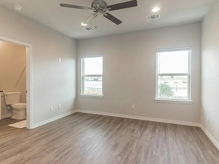 125 Peruna Dr — Photo 17