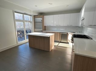 410 W Broadway #203, Boston, MA 02127