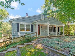 1704 Waldorf Ct, Crofton, MD 21114