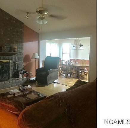 4th image of 1324 Dogwood Ln NW