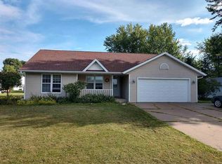 308 W Elm St, Abbotsford, WI 54405