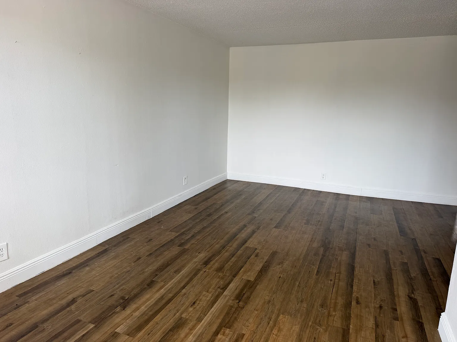 5741 SW 36th Court — Photo 4
