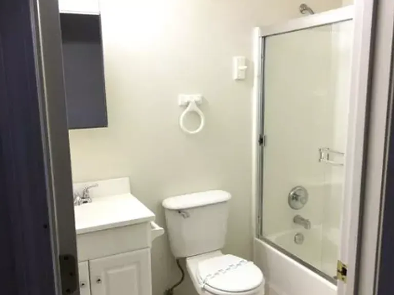 496 Highland Ave #1A — Photo 3