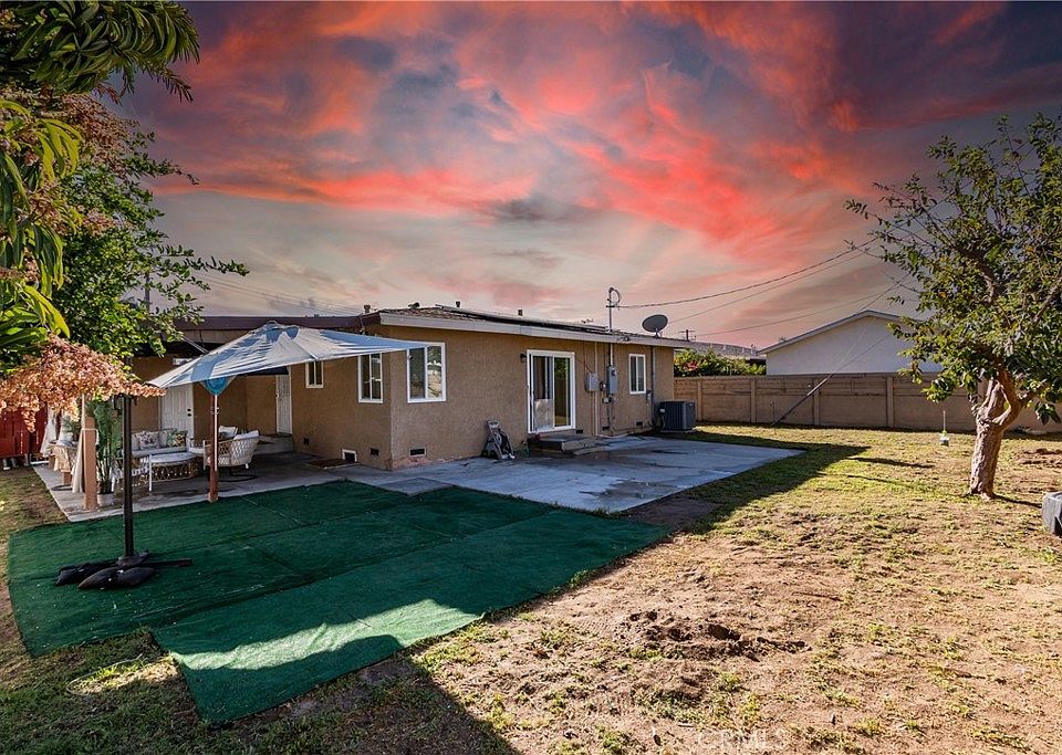 1st image of 722 S Sycamore Ave