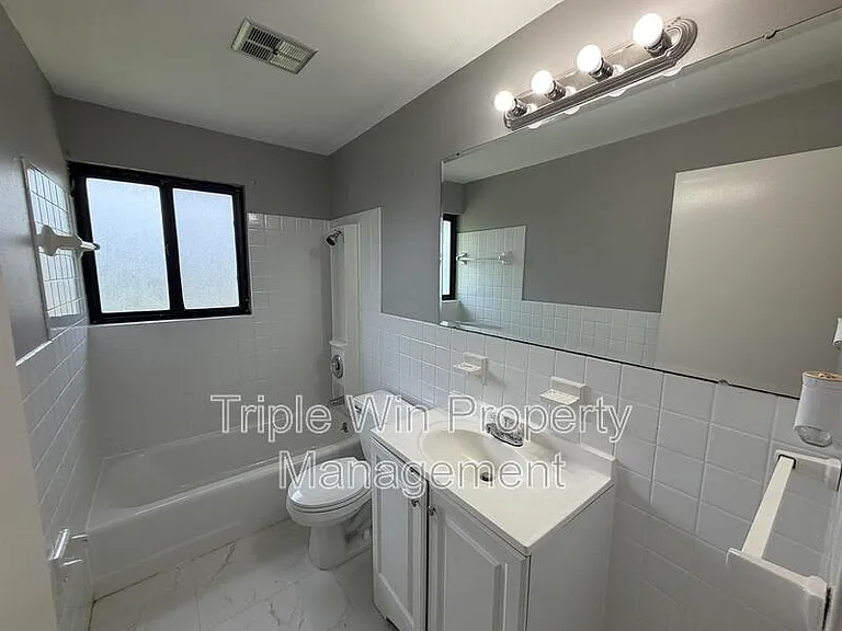 10319 Varnum Dr — Photo 18
