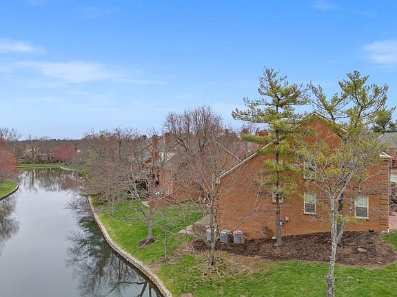 3rd image of 1091 Taborlake Dr