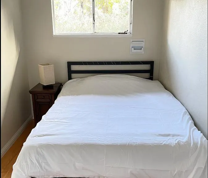 681 Cuesta Dr — Photo 9