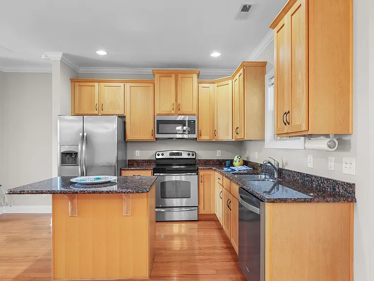 2202 E Oak Bridge Way — Photo 12