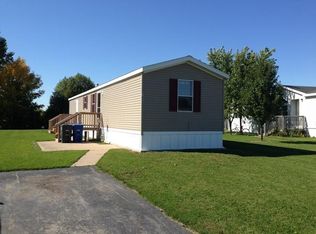 888 E Shady Ln TRLR 182, Neenah, WI 54956