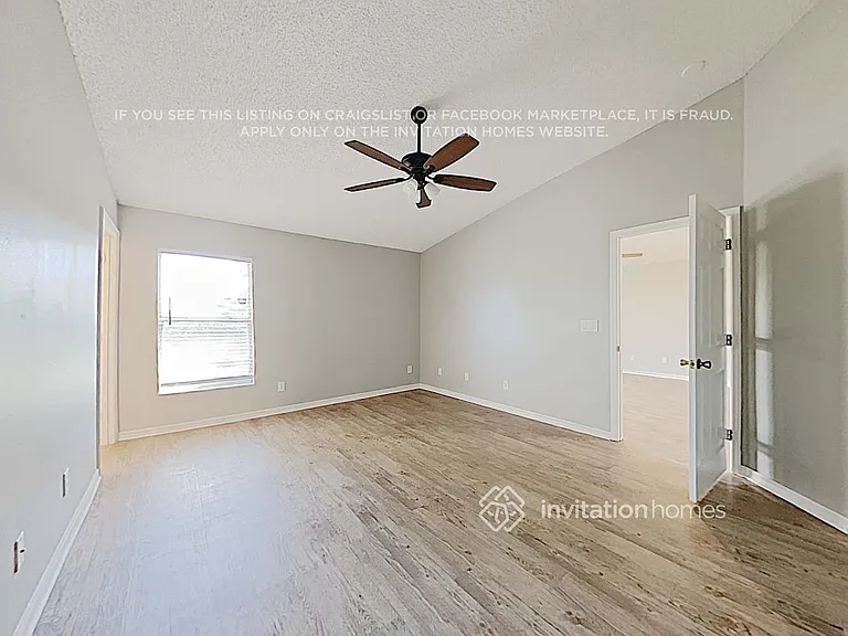 2107 Deercroft Dr — Photo 8