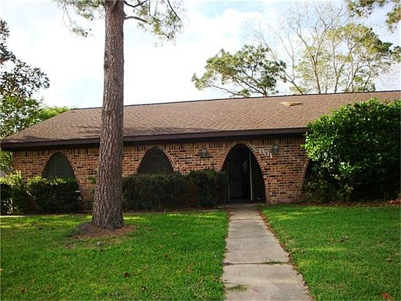 3rd image of 5001 Briarbrook Dr