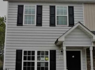 1010 Ornate Dr, Jacksonville, NC 28546
