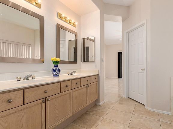 4th image of 1352 E Sheena Dr