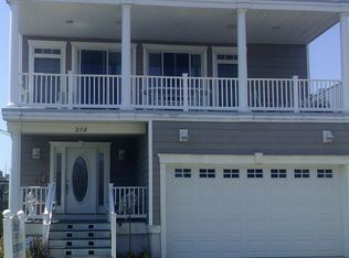 208 3rd St N, Brigantine, NJ 08203