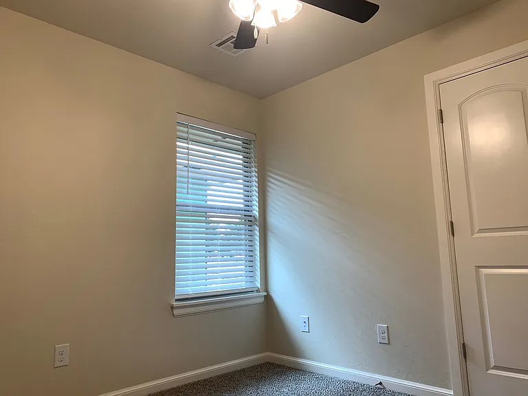 1525 NW 14th St — Photo 16