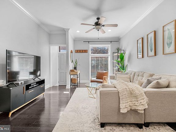 5th image of 3102 E Lombard St