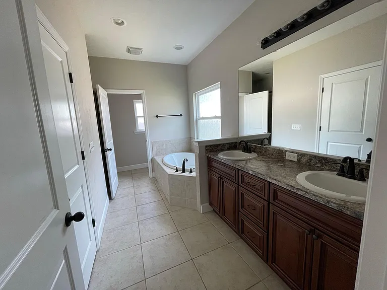 16549 NW 193rd Ter — Photo 6