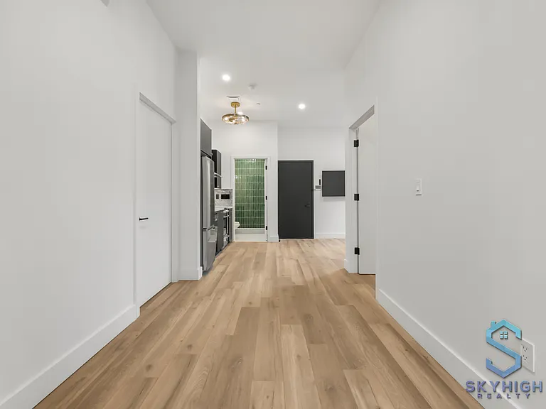 36 Howard Ave #4D — Photo 11