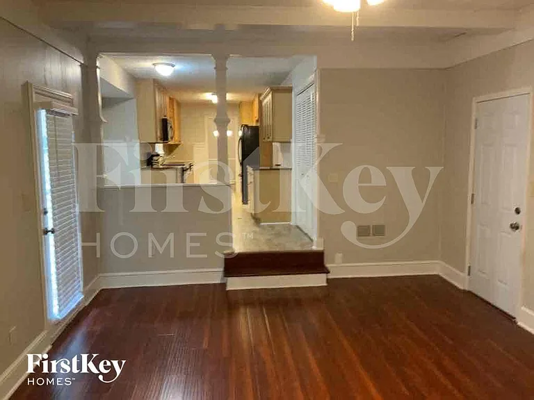 5659 Fern Creek Dr — Photo 4