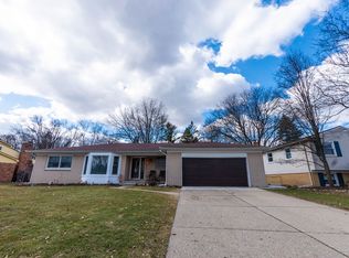 17523 Park St, Livonia, MI 48152