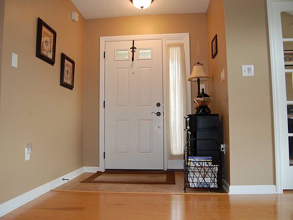 3rd image of 2144 Isleworth Lane
