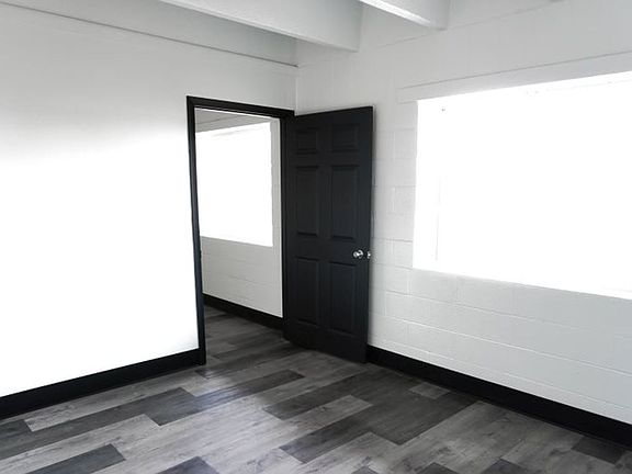 3rd image of 1408 Buffalo Jones Ave #208