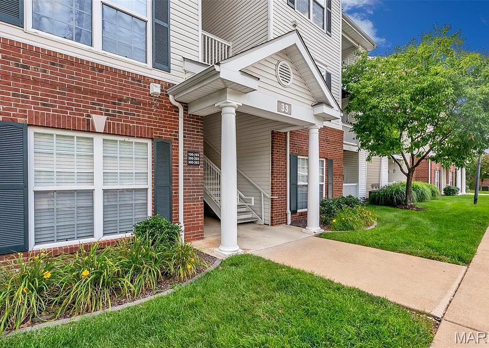 1st image of 33 Kassebaum Ln APT 300