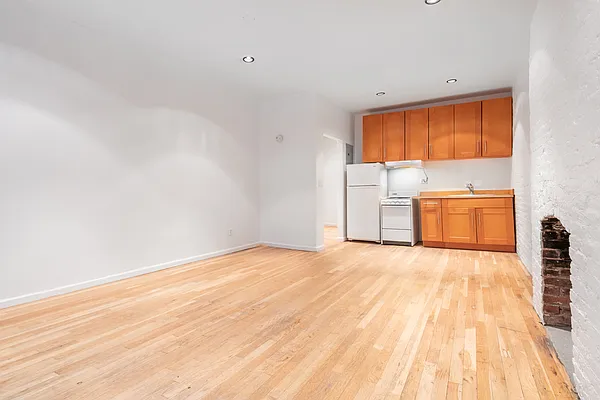 Rented by Oxford Property Group | media 20