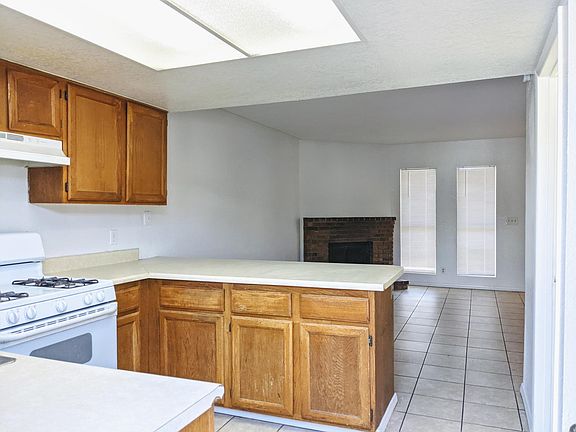 4th image of 510 Sellers Pl