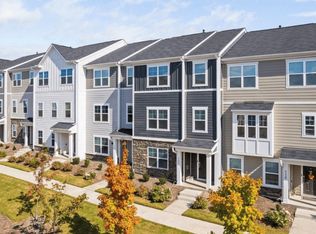 102 Maple Grove Ln, Durham, NC 27703