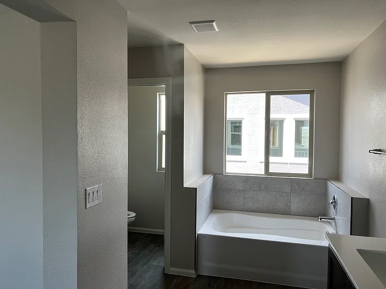 5847 Bonita Rose St — Photo 5