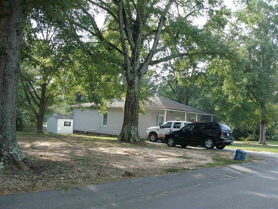 2nd image of 301 Clinkscales St