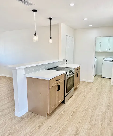 13812 N 103rd Way — Photo 3
