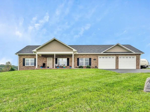 1108 Summer Time Ln, Vinton, VA 24179