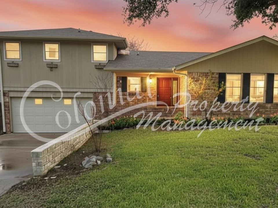 1st image of 214 Timberline St